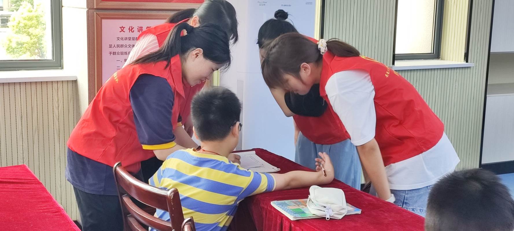 禁毒防拐小課堂，志愿服務(wù)大愛心