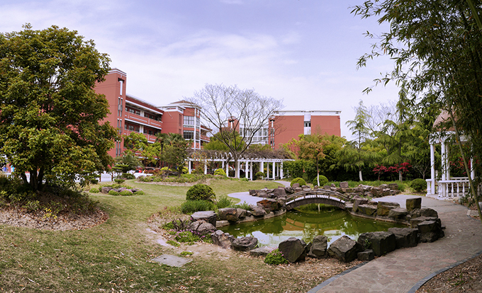 上海市三林中學(xué)東校