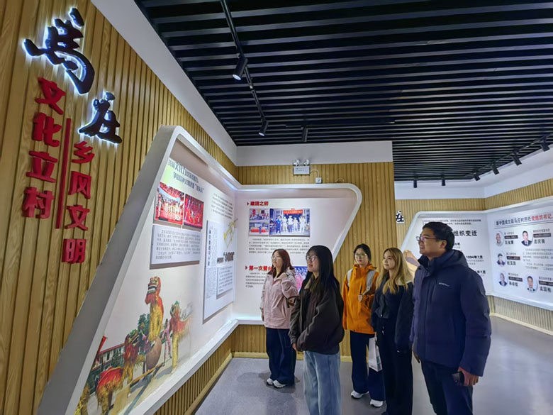 中國礦業(yè)大學(xué)調(diào)研團(tuán)走進(jìn)馬莊村，調(diào)研馬莊村發(fā)展現(xiàn)狀