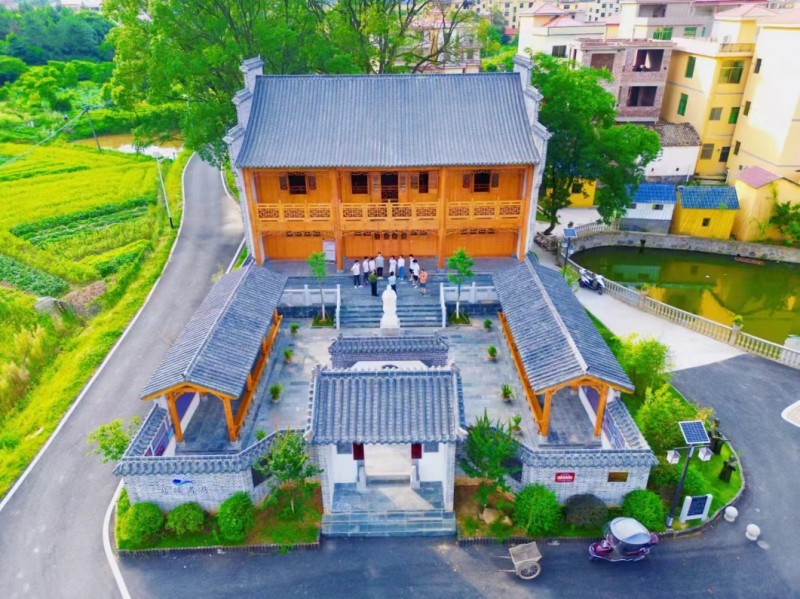 江西農(nóng)大學(xué)子三下鄉(xiāng)：夏日書院情，支教暖人心