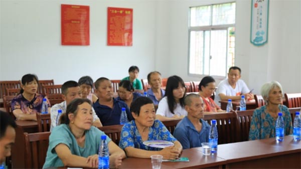蛭神行遠(yuǎn)，民生情長——吉首大學(xué)“蛭惠民生”團(tuán)隊(duì)深入大