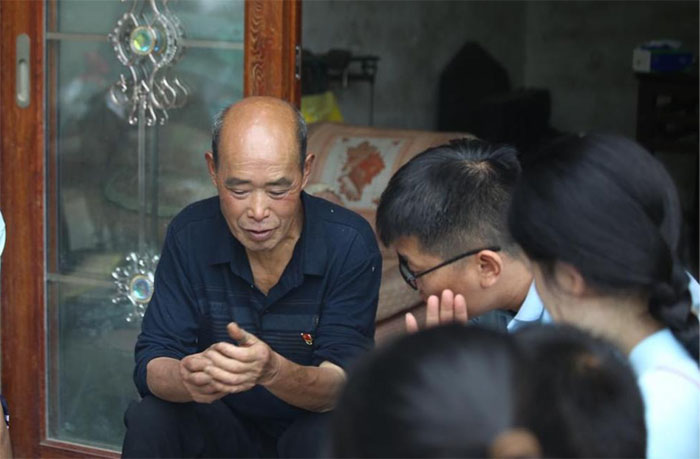 重外院學(xué)子三下鄉(xiāng)：“賡續(xù)紅色基因，聚力鄉(xiāng)村振興”