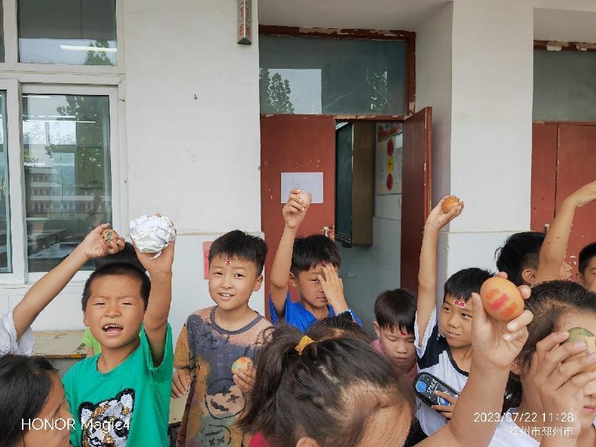 關(guān)愛(ài)兒童健康，奔跑的雞蛋