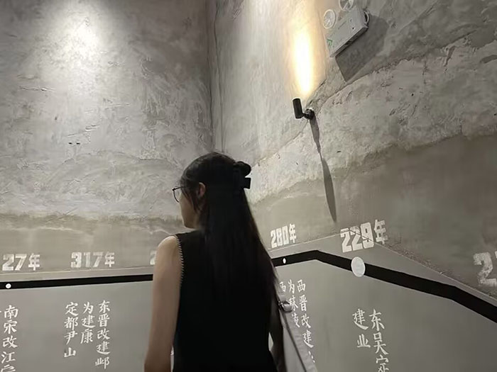 訪紅色紀(jì)念館，承愛(ài)國(guó)主義精神