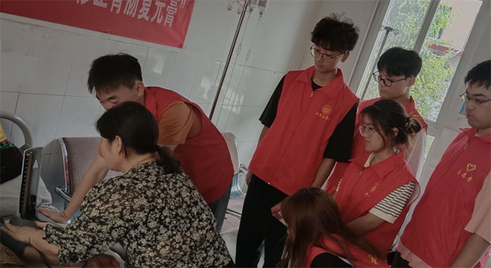 關(guān)愛(ài)老人健康，傳遞關(guān)懷之心