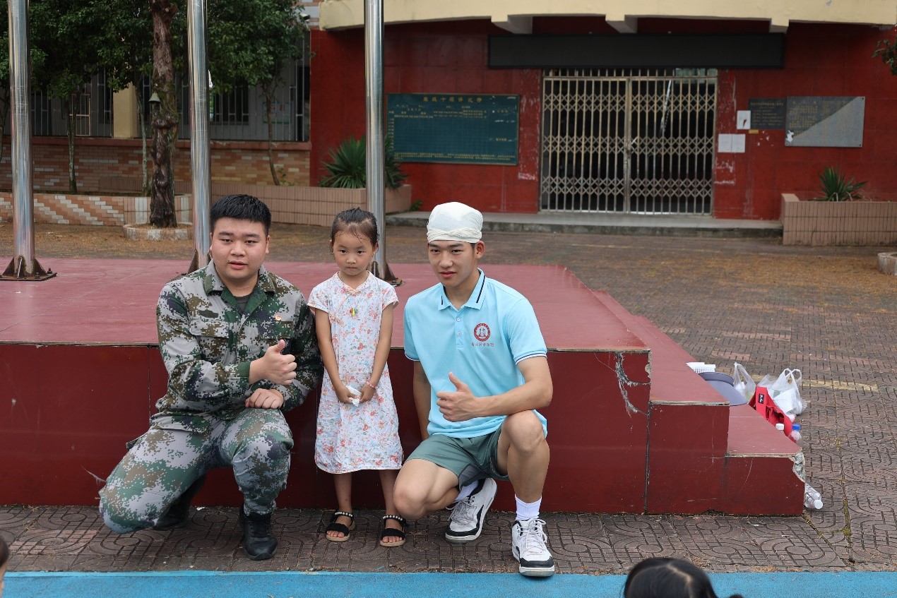 江財院學子三下鄉(xiāng)——解鎖七彩之旅，探索奇幻課堂