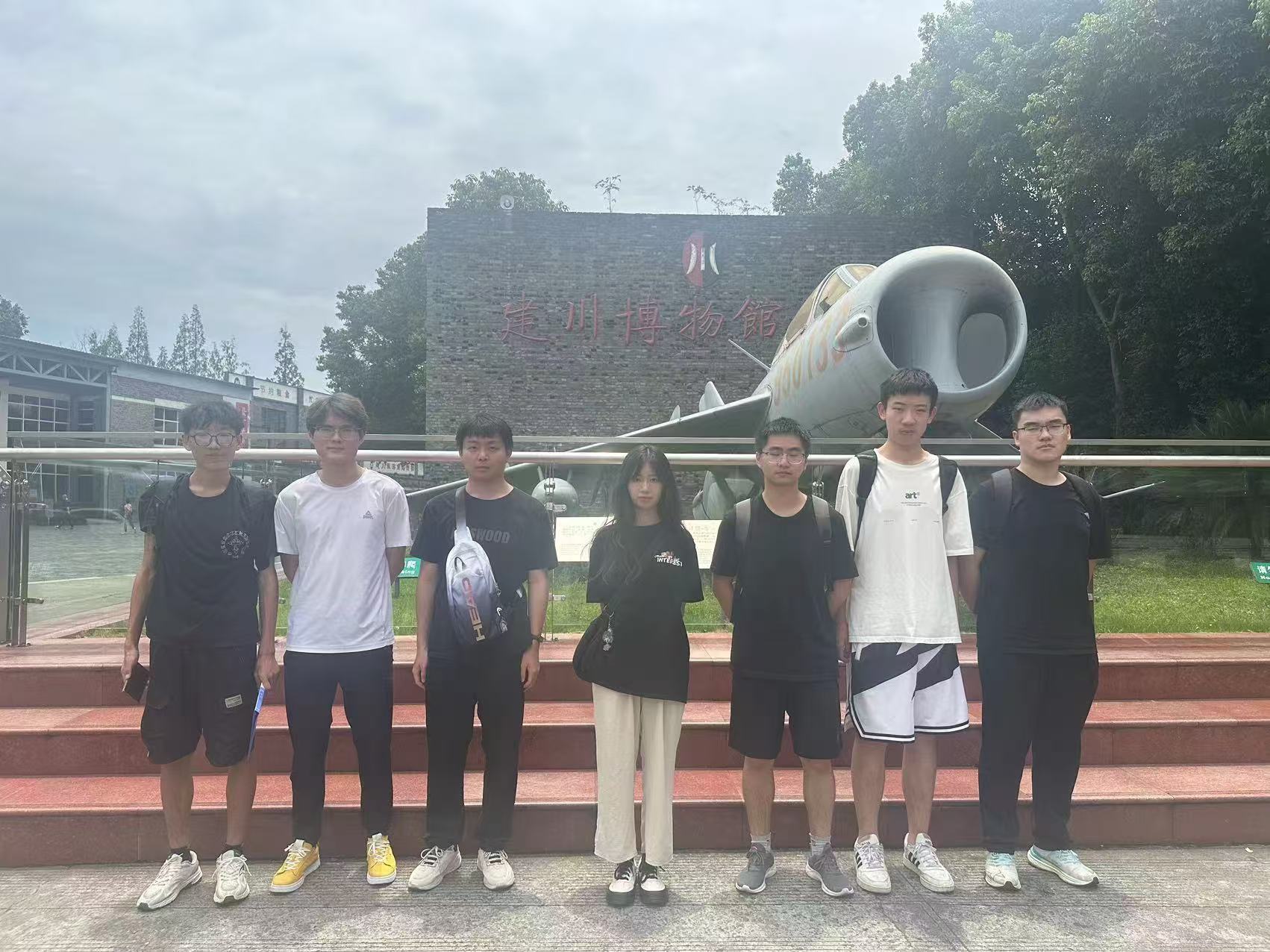 在建川博物館，與歷史對(duì)話 ——西南石油大學(xué)“追憶滄桑歲月”實(shí)踐隊(duì)