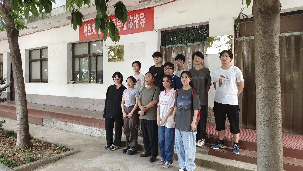 赴生豬養(yǎng)殖企業(yè)關于常見豬流行病的防治調研
