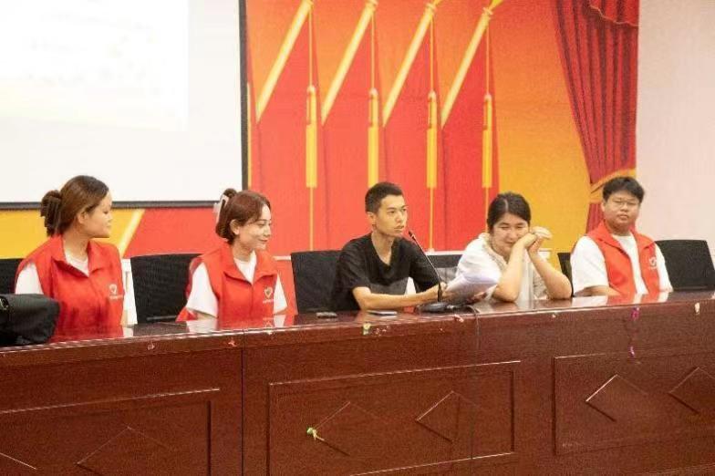 塔里木大學(xué)胡楊學(xué)子三下鄉(xiāng)普法宣傳|預(yù)防校園欺凌，為青少年成長(zhǎng)保駕護(hù)航