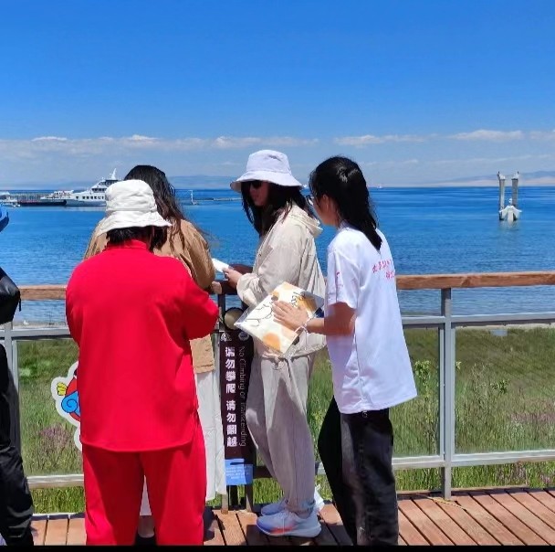 開展環(huán)保推廣，協(xié)力保護青海湖