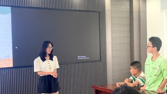 【薪火傳承——探尋中醫(yī)藥發(fā)展與文化傳播】“童心品五味，攜手續(xù)青囊”薪火實(shí)踐團(tuán)----澄江國(guó)醫(yī)學(xué)社深入華宏宣講中醫(yī)藥魅力