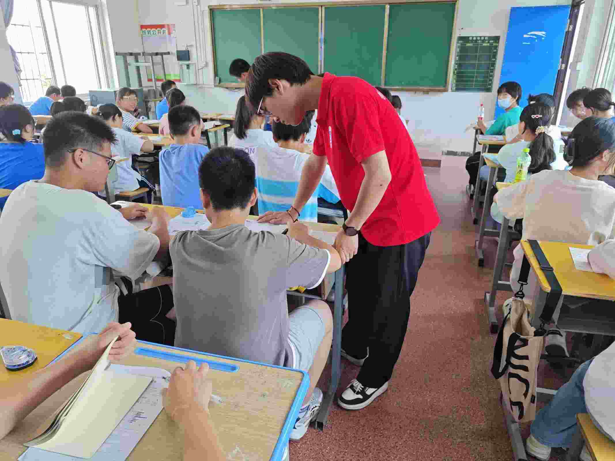 課余輔導(dǎo)，全能助跑