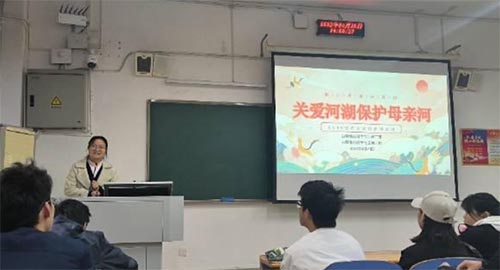 “關(guān)愛河湖，保護母親河”團日活動