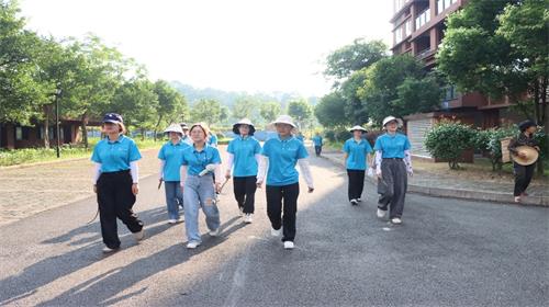 【長(zhǎng)師學(xué)子三下鄉(xiāng)】青年志愿行，助農(nóng)正當(dāng)時(shí) ——“青春星火筑夢(mèng)團(tuán)”開展助農(nóng)實(shí)踐活動(dòng)