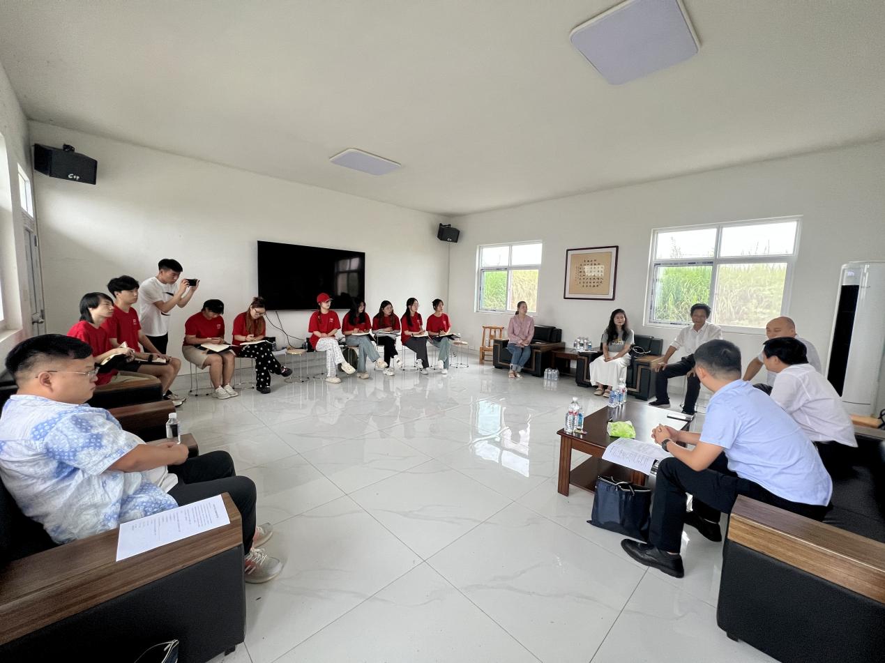鄭州財經(jīng)學院“E路同行”暑期社會實踐團赴黃崗、黃湖及豫東南高新區(qū)開展調(diào)研活動