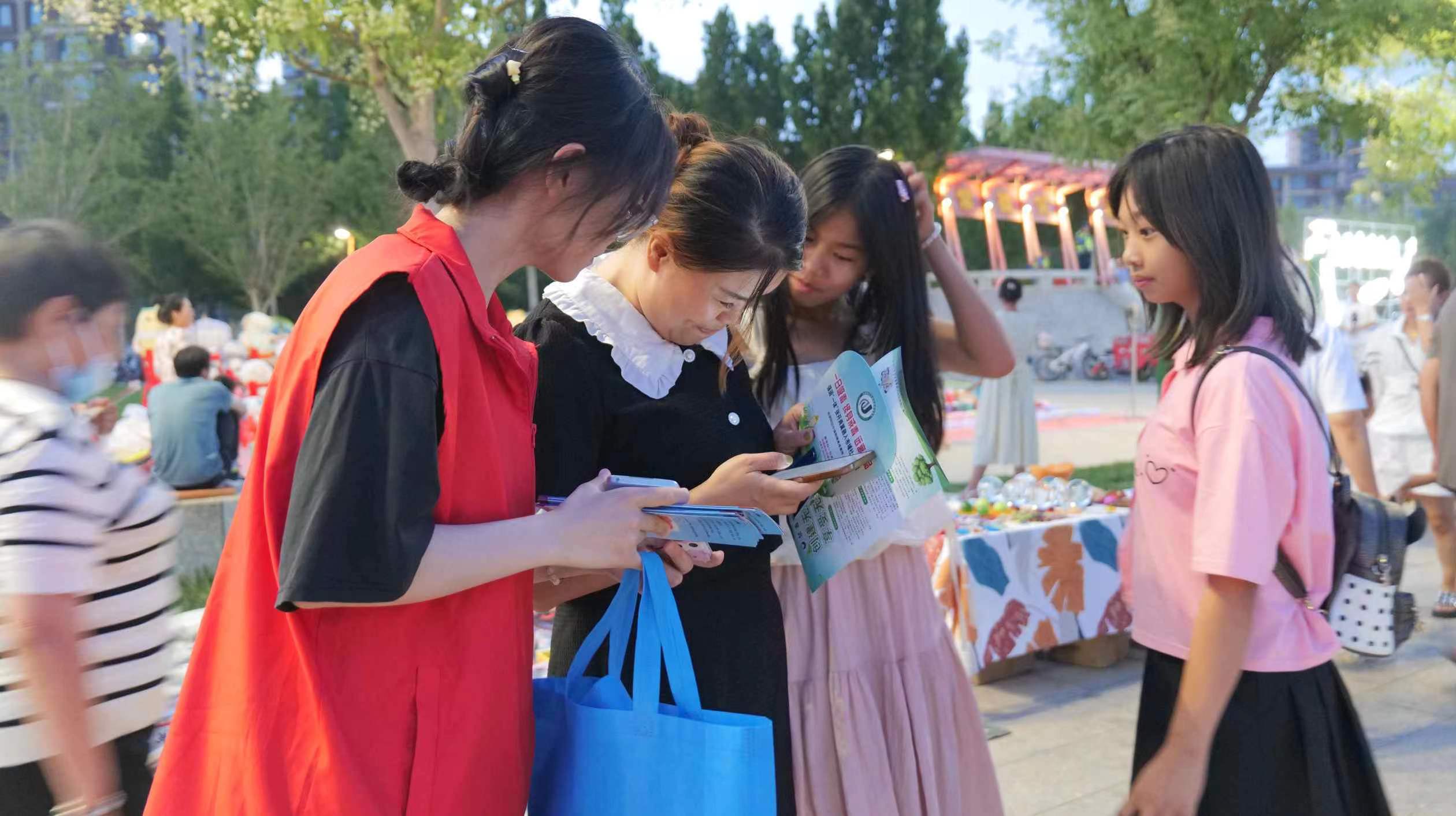 塔里木大學(xué)暑期三下鄉(xiāng)—遠(yuǎn)離毒品陰霾，共筑防艾長城