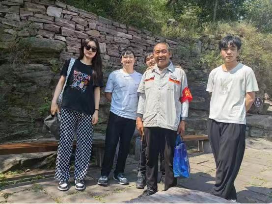 河南農(nóng)業(yè)大學(xué)機(jī)電工程學(xué)院學(xué)子積極開展暑期社會(huì)實(shí)踐活動(dòng)