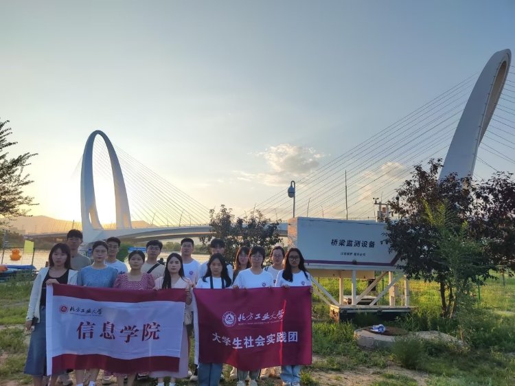 科技賦能，把科技創(chuàng)新寫在祖國西部大地上