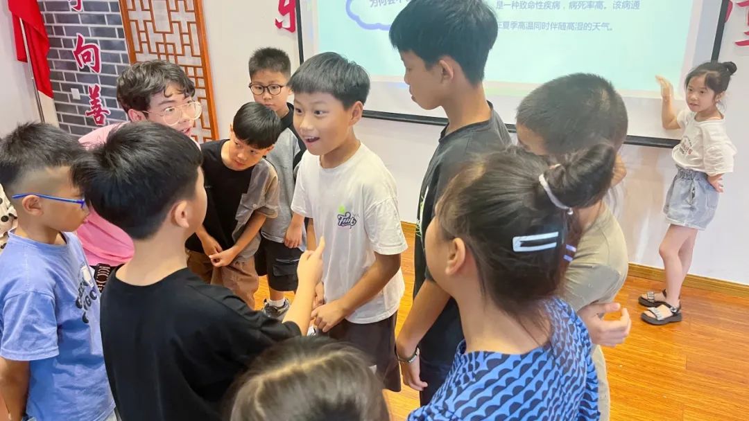 知識科普進課堂  科學種子埋心間