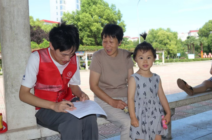 精準咨詢，深度調研