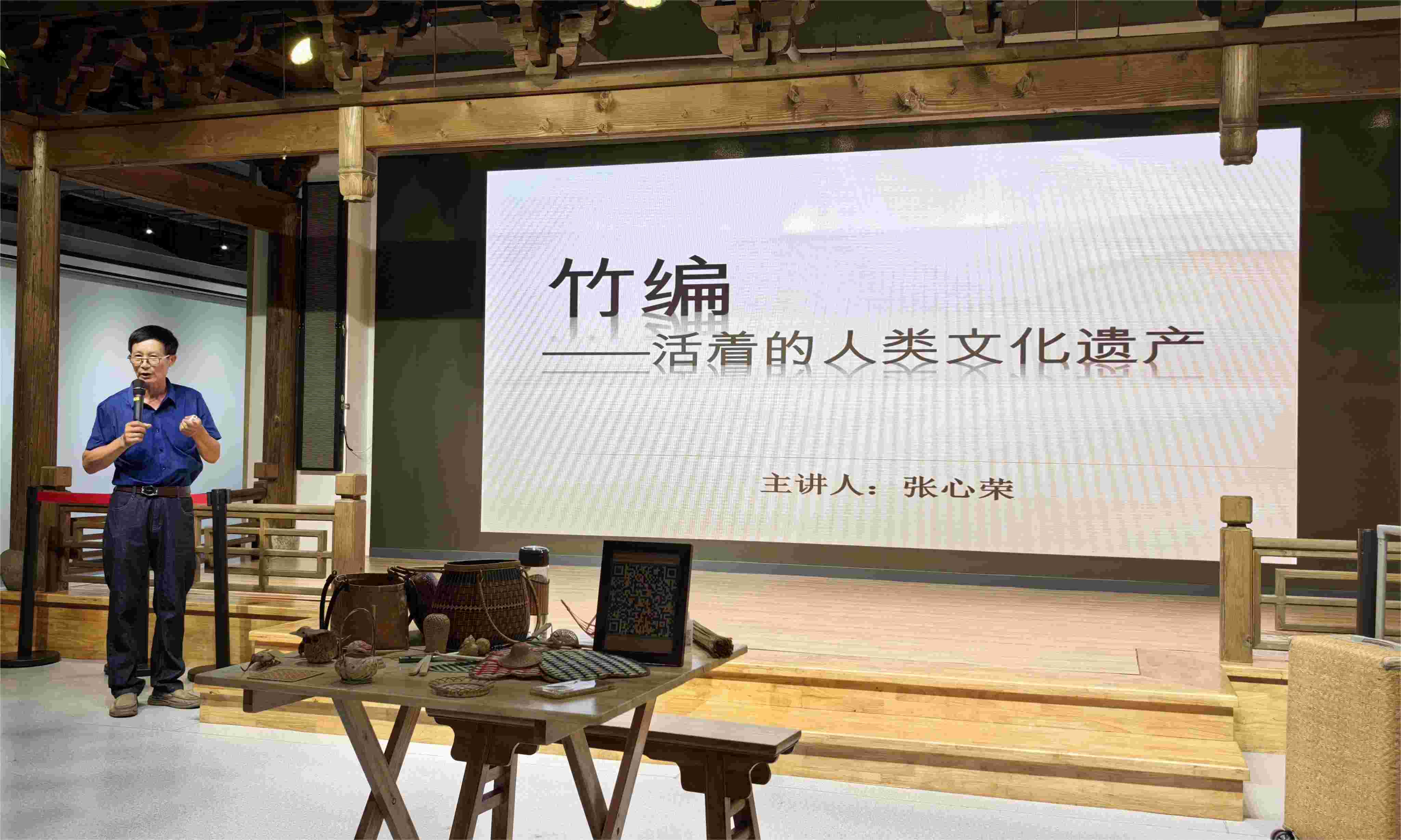 一篾一竹織天地，一折一轉蘊匠魂： 遺夢千年，萬象根星團隊體驗象山竹編非遺課程，訪談非遺傳承人