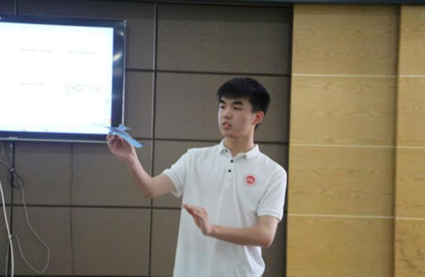 西華師大學(xué)子三下鄉(xiāng)：風(fēng)俗文化進(jìn)課堂，春風(fēng)化雨潤(rùn)童心