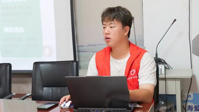 塔里木大學(xué)暑期三下鄉(xiāng)—走基層，傳播禁毒防艾知識