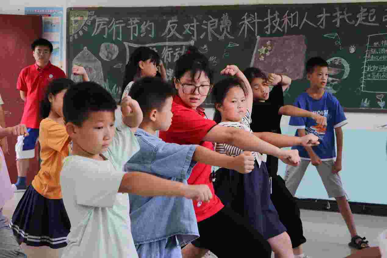 強(qiáng)身健體，寓教于樂 ——木腳完全小學(xué)“強(qiáng)身健體”系列課程開課