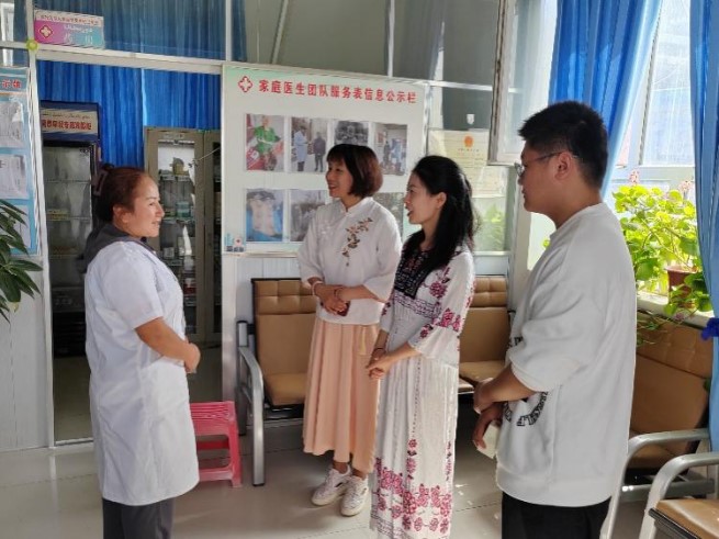 人民心上放，血壓手中量