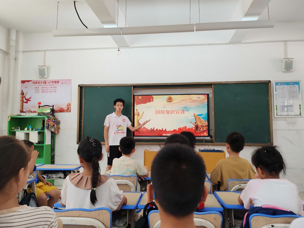 湖北經(jīng)濟學(xué)院希望之光支教隊開展“傳承紅色基因，賡續(xù)紅色血脈”系列活動