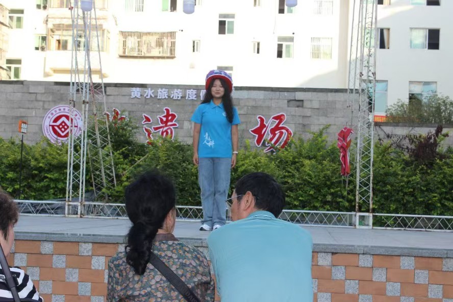 重人科學(xué)子三下鄉(xiāng)：應(yīng)急救護(hù)守健康，非遺傳承放光芒