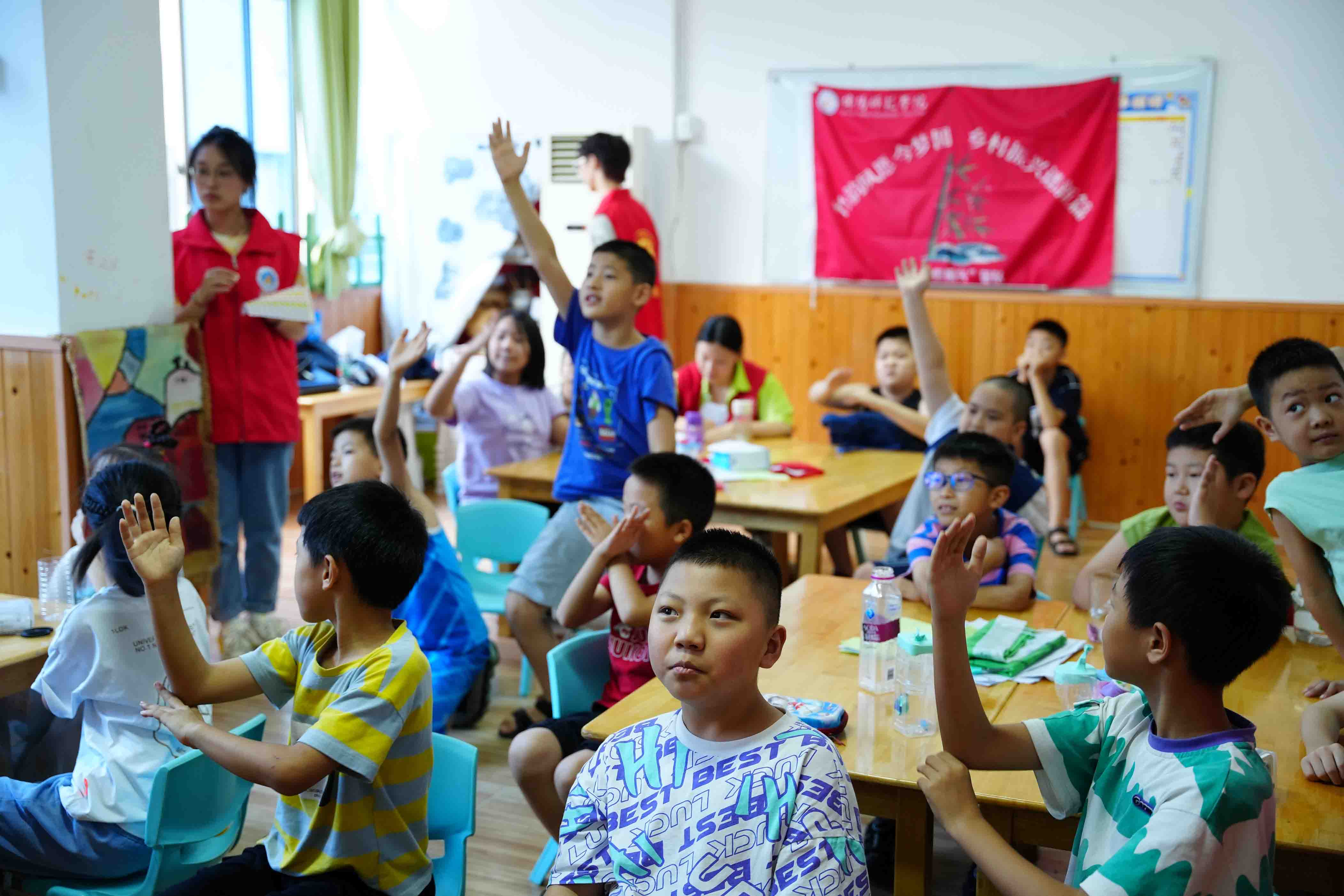 六育托舉童心，文明沁潤(rùn)童年