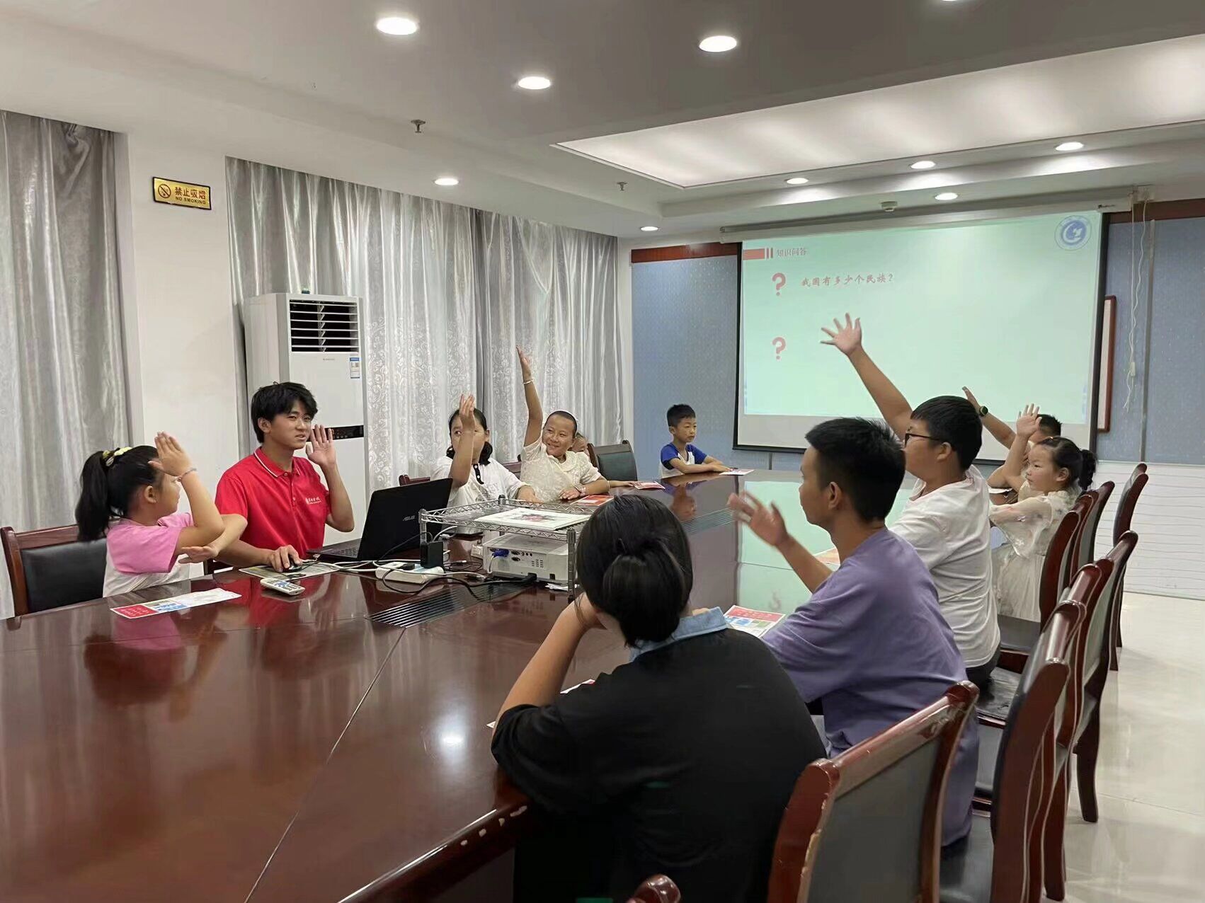 巢湖學院三下鄉(xiāng)：弘揚民族團結(jié)精神，共創(chuàng)和諧美好社會