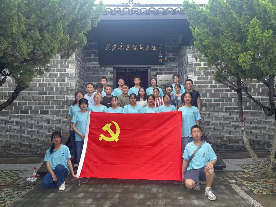安徽中醫(yī)藥大學(xué)中醫(yī)學(xué)子三下鄉(xiāng)感悟：下鄉(xiāng)之路，增信之途