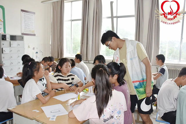 大連理工大學(xué)盤(pán)錦校區(qū)2024隴韻堿蓬火支教隊(duì)志愿支教實(shí)踐圓滿結(jié)束