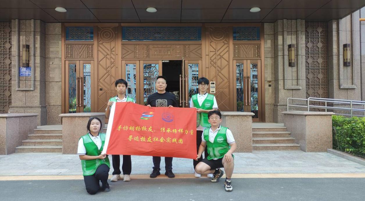 塔里木大學(xué)三下鄉(xiāng)：尋訪胡楊校友，傳承榜樣力量