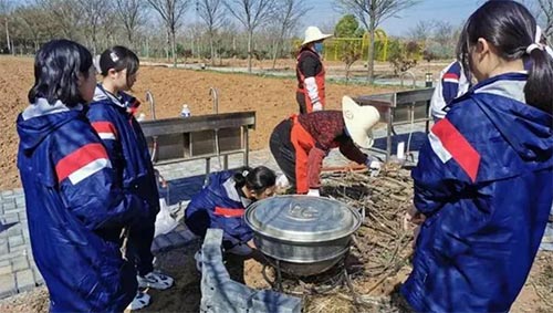 南京市濱江中學“尚善求實，知行合一”社會實踐活動紀實